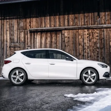 Sahkoautonvanne Dezent TUSilver 5 image